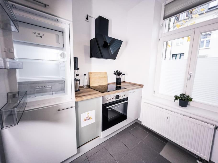 Wohlfuehl-Oase Mitten In Der Stadt - Garten, Grill, Netflix Und Drucker Λειψία Εξωτερικό φωτογραφία